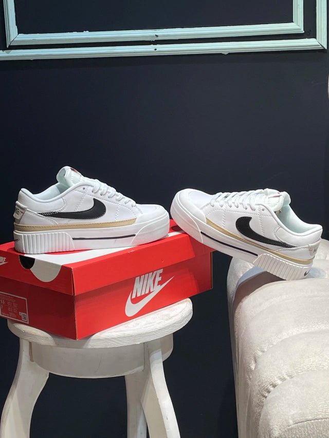 Nike Court