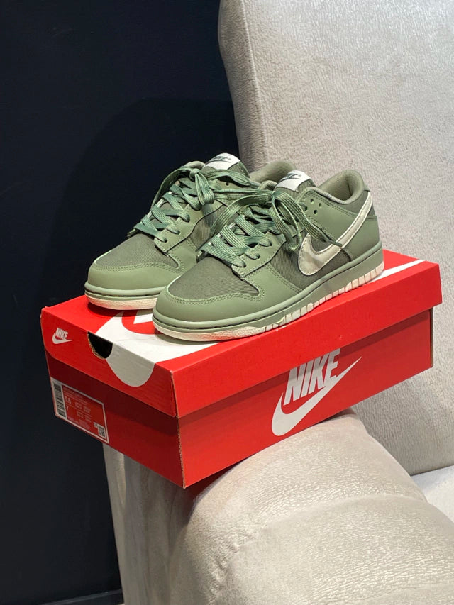 Nike Funk Oil Green