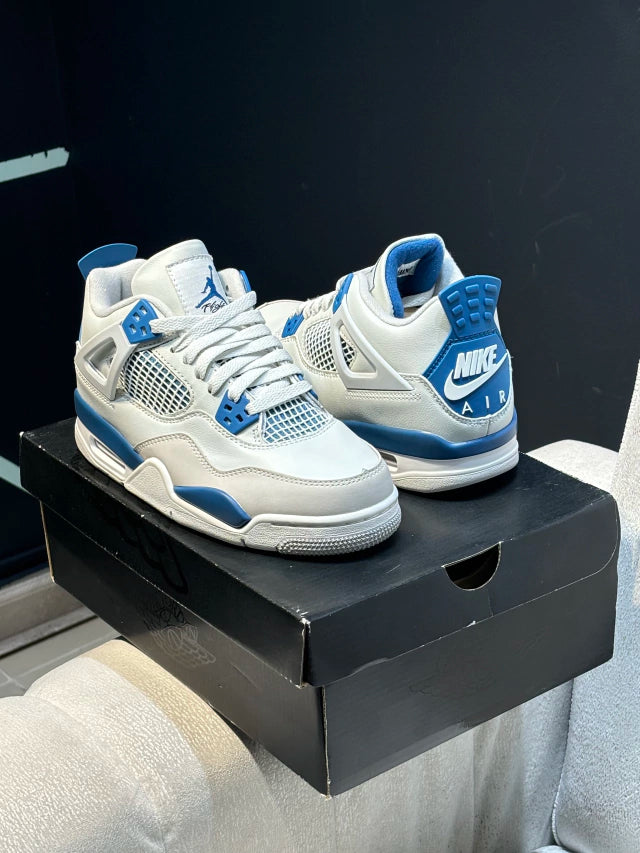 Jordan Retro 4 Military Blue