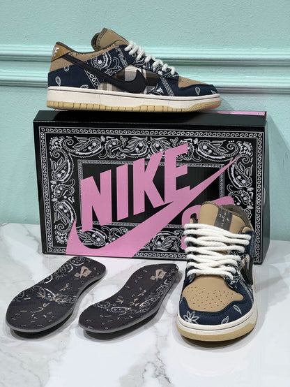 Nike Dunk Travis Scott