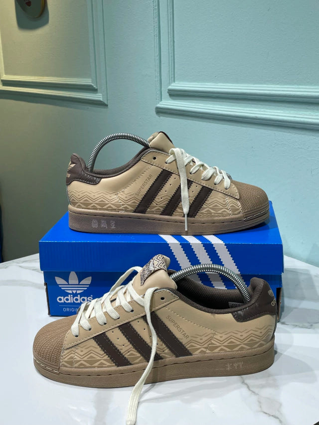 Adidas Superstar